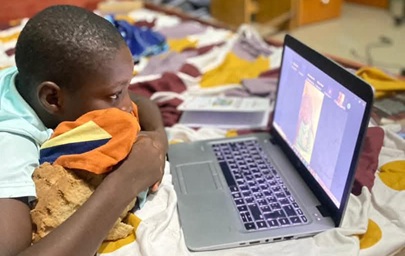 Children in a mental health club session